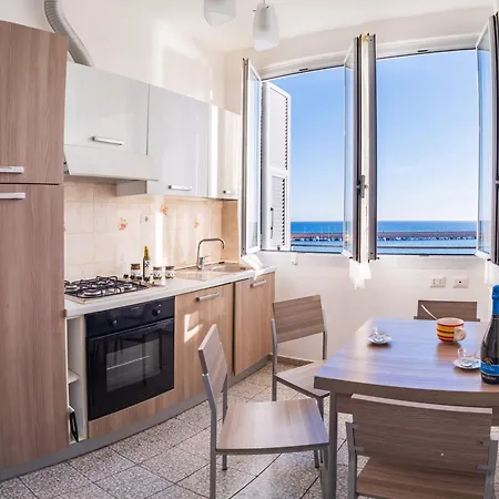 La Terrazza Sul Porto Apartment Imperia