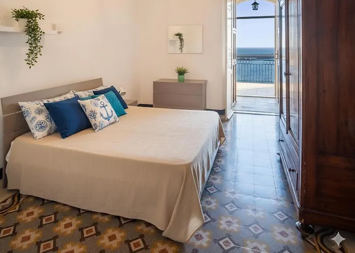 La Terrazza Sul Porto Апартаменты